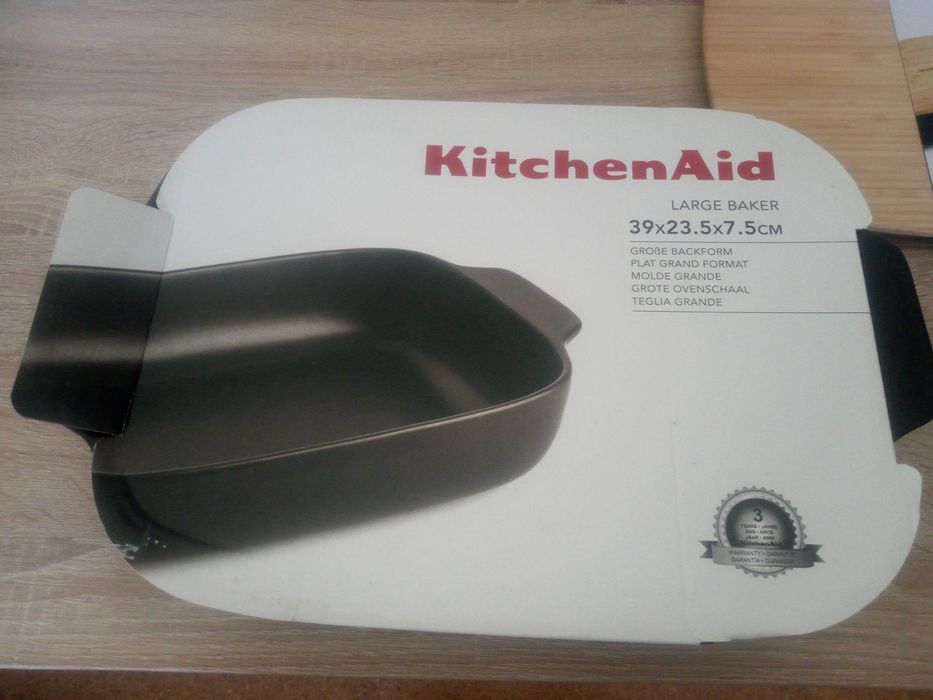 Kitchen aid large baker 39x23x7,5 cm Novo + Tampo de Bambu Selada