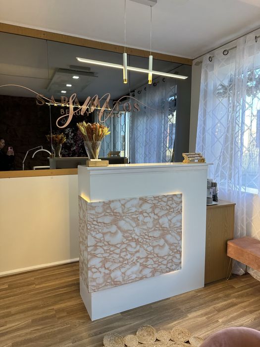 Balcão loja com led embutido