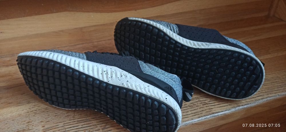 Кросівки чоловічі Adidas, розмір 42, устілка 26