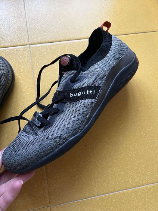 Bugatti Кросівки 42 розмір