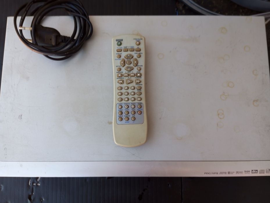 Leitor de DVD e VHS
