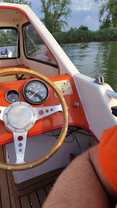 Motorówka Beekman 485 z Przyczepą zarejestrowana reja24
