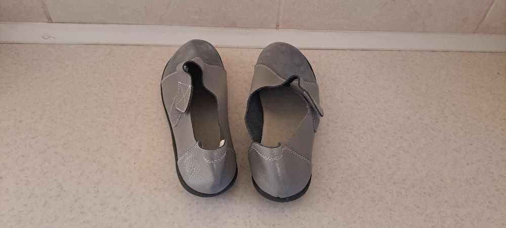 Nowe, skórzane buty damskie- skóra naturalna r. 39