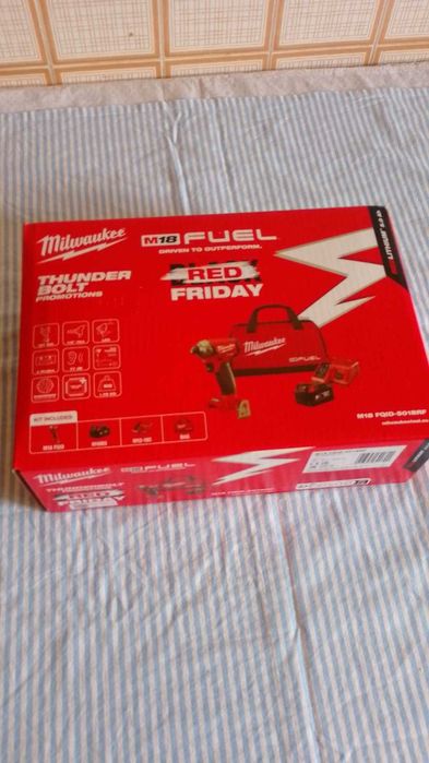 Pack Milwaukee Fuel M18 + Battery + Changer + Bag Milwaukee