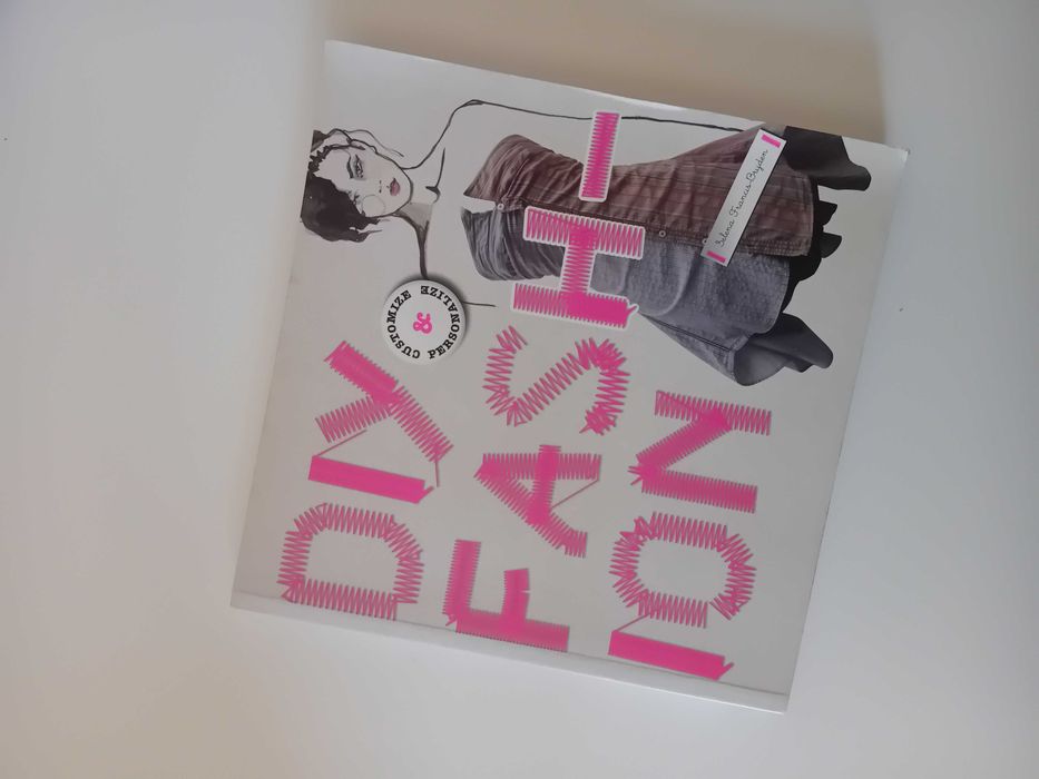 Livro 'Diy Fashion' de Selena Francis-Bryden