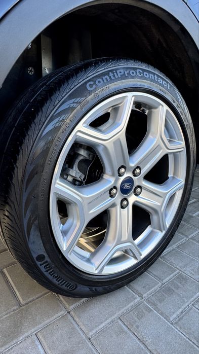 Ford Escape Форд Ескейп TITANIUM 2019 р 2,0 бенз 4WD 8АКПП 48 т.км.