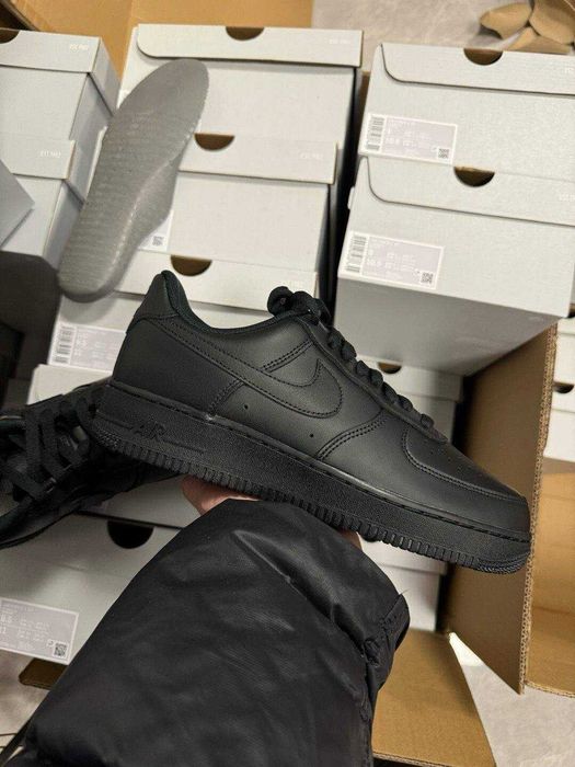 Nike_Air_Force 1_Low_Czarny  40.5