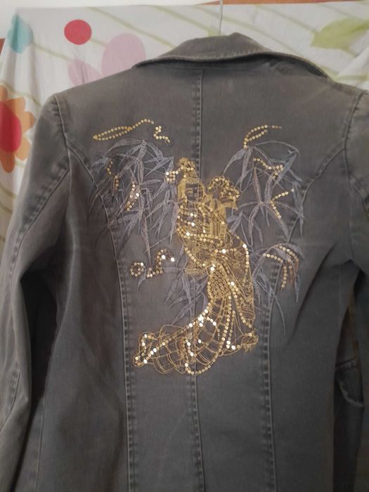 Casacos para totos. Bom estado. Varios tamanhos .Cada um 2€ €