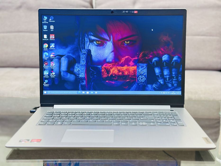 Lenovo 17/HD+/Ryzen 7 3700U/4.0 GHz/8 ГБ/SSD 256/Radeon RX Vega 10