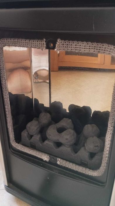 Aquecedor a gás com botija incluída