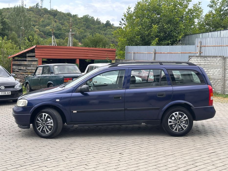 Автомобіль OPEL ASTRA J