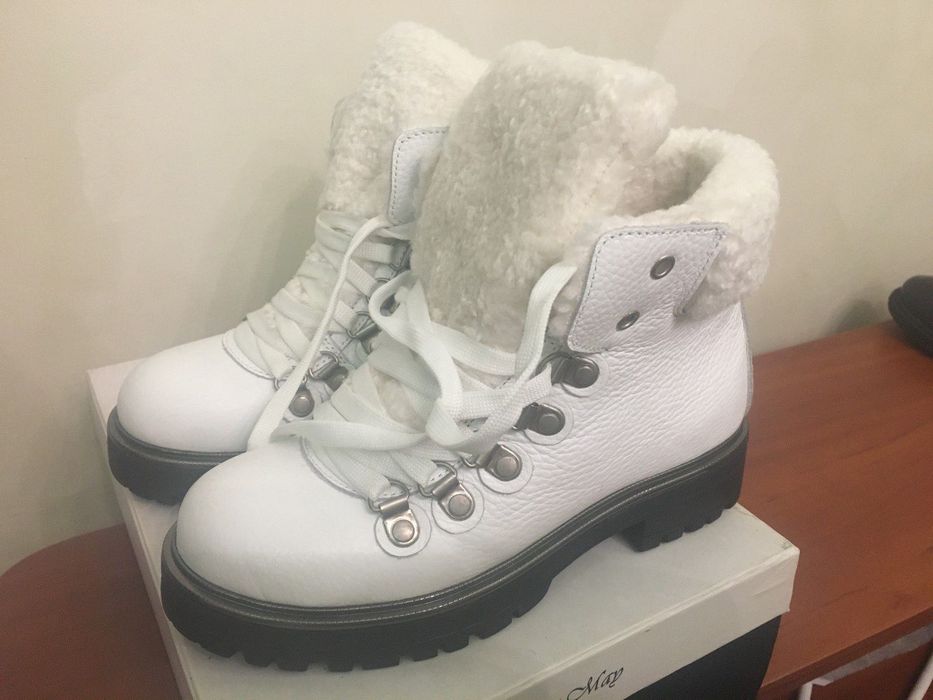 Ботинки Evie 33р Новые