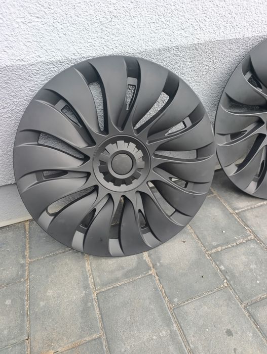ковпаки tesla model Y R19