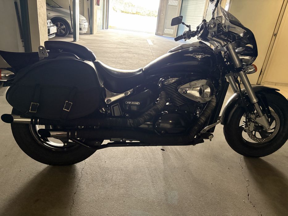Suzuki intruder m800
