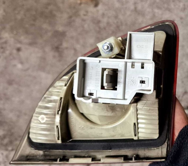 Farolim esquerdo Mala E61 bmw