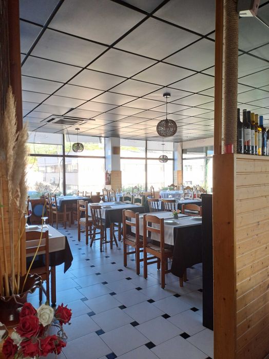 Trespasse de Restaurante pronto a funcionar em Mesão Frio - Guimarães