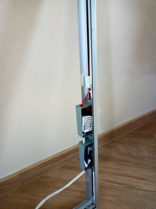 Rama z podświetleniem