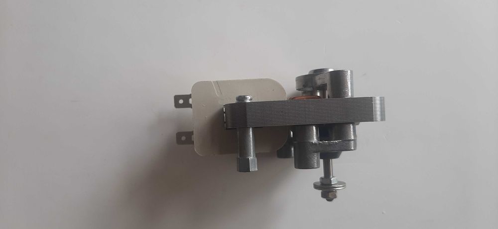 Двигун для сушки фруктів та овочів YJ61A4 електродуховок