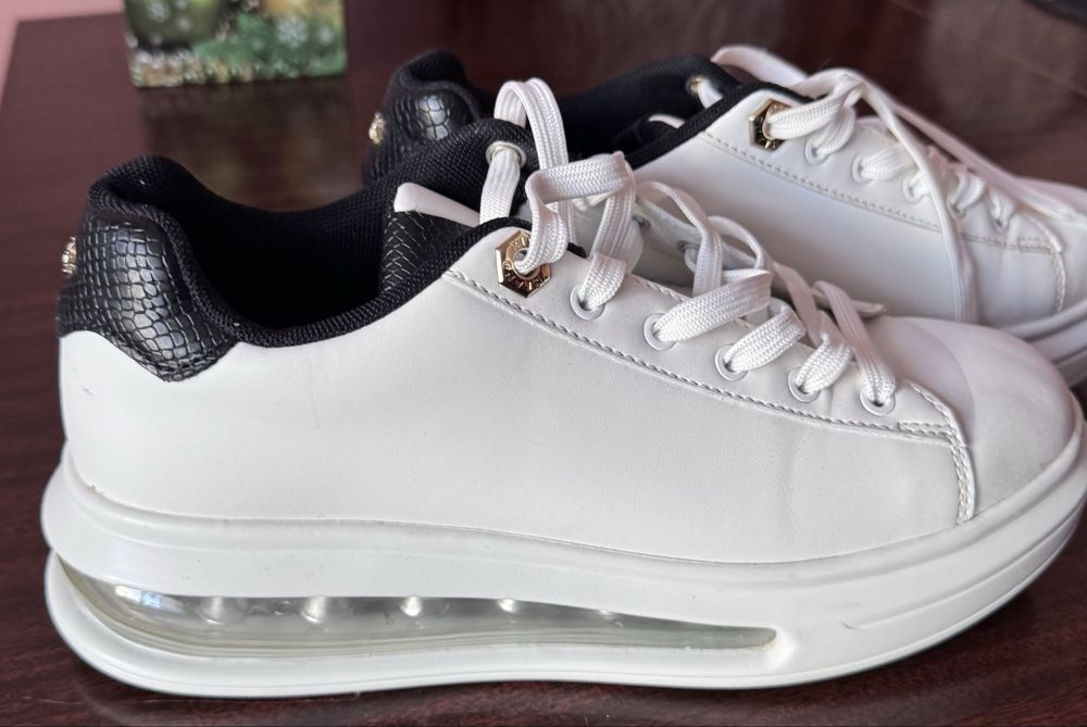 Кросівки River Island