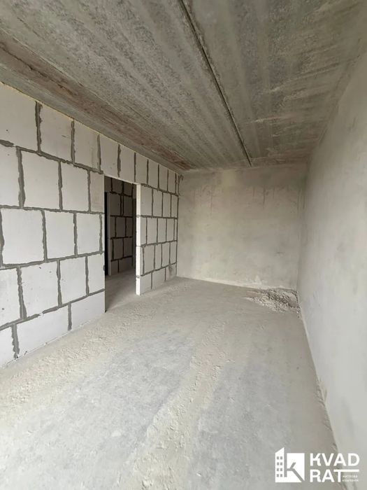 Готова до ремонту 1км квартира !17 секція !Княгинин