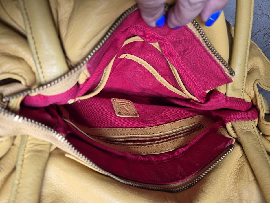 Сумка Valentino натуральная кожа