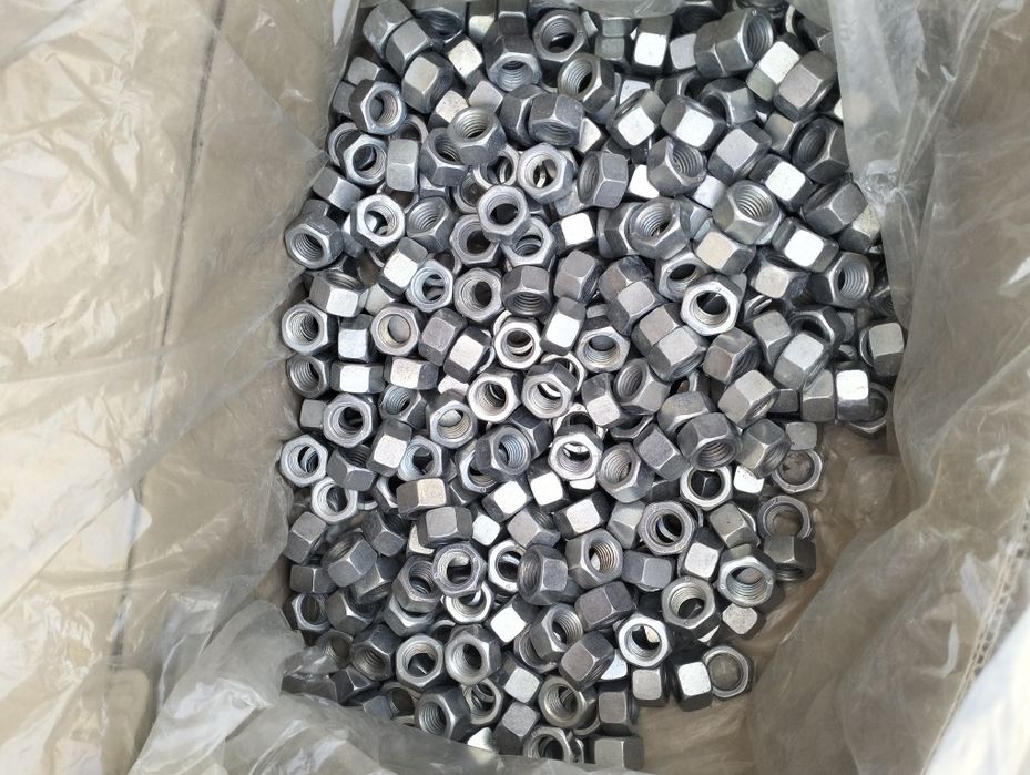 Болт М16 шайба гайка