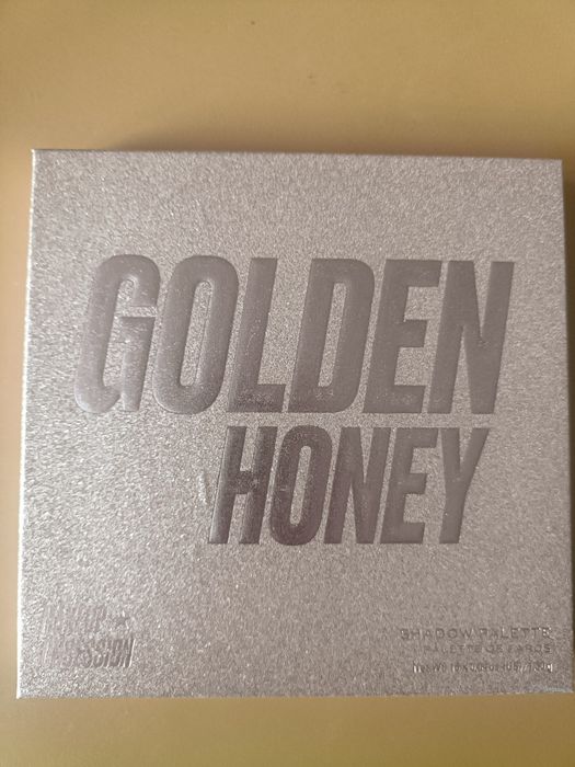Paleta cieni Golden Honey Makeup Obsession