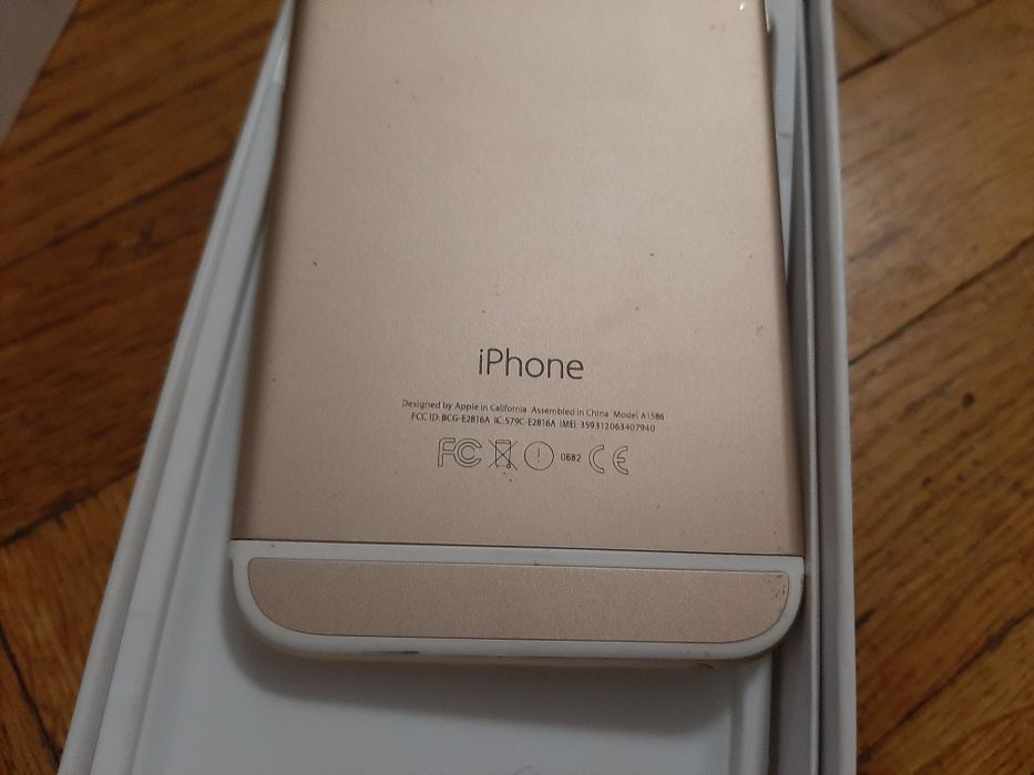 Мобильный телефон iPhone 6