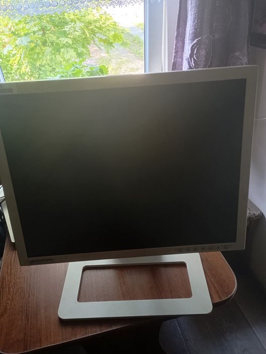 Monitory komputerowe