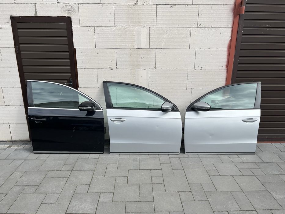 Двері на Passat B7 європа в колір LC9X