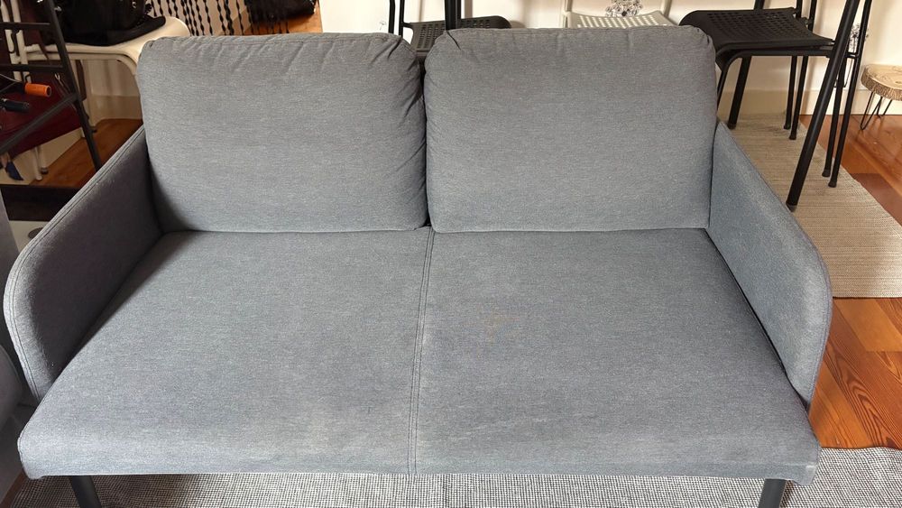 Vendo sofá de 2 lugares