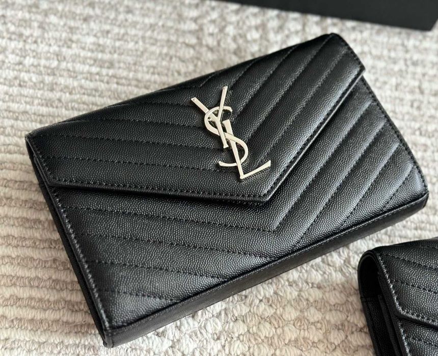 Сумка YSL Cassandre клатч Saint Laurent: 2 850 грн. - Сумки через