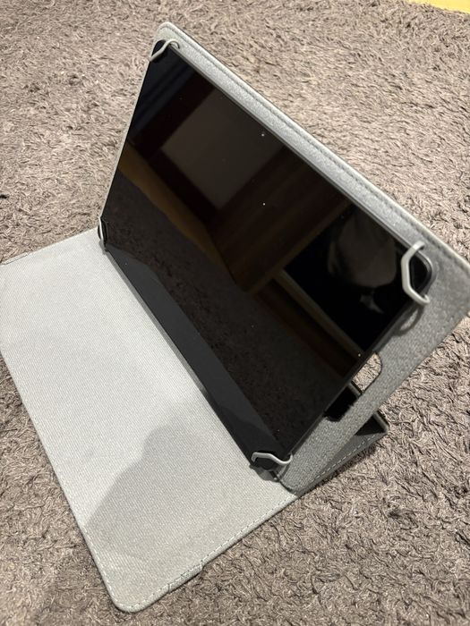 Tablet Lenovo 32g. Novo