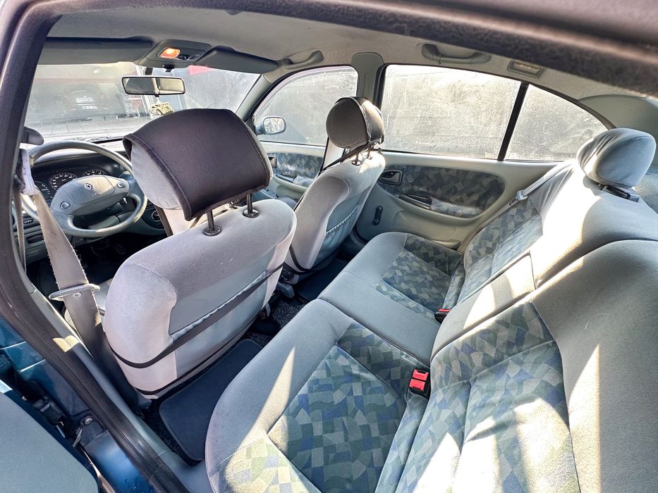 Renault megane 1.4 carro esta novo