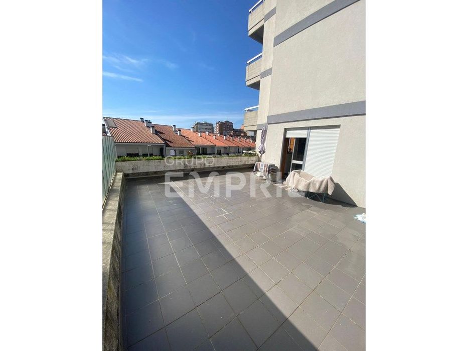 T1 c/ Terraço Gaia ao Hospital Trofa Saúde — Mafamude E Vilar Do Paraíso, Porto