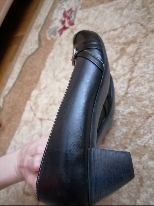 Eleganckie czółenka na obcasie, 100% skóra naturalna, r. 38