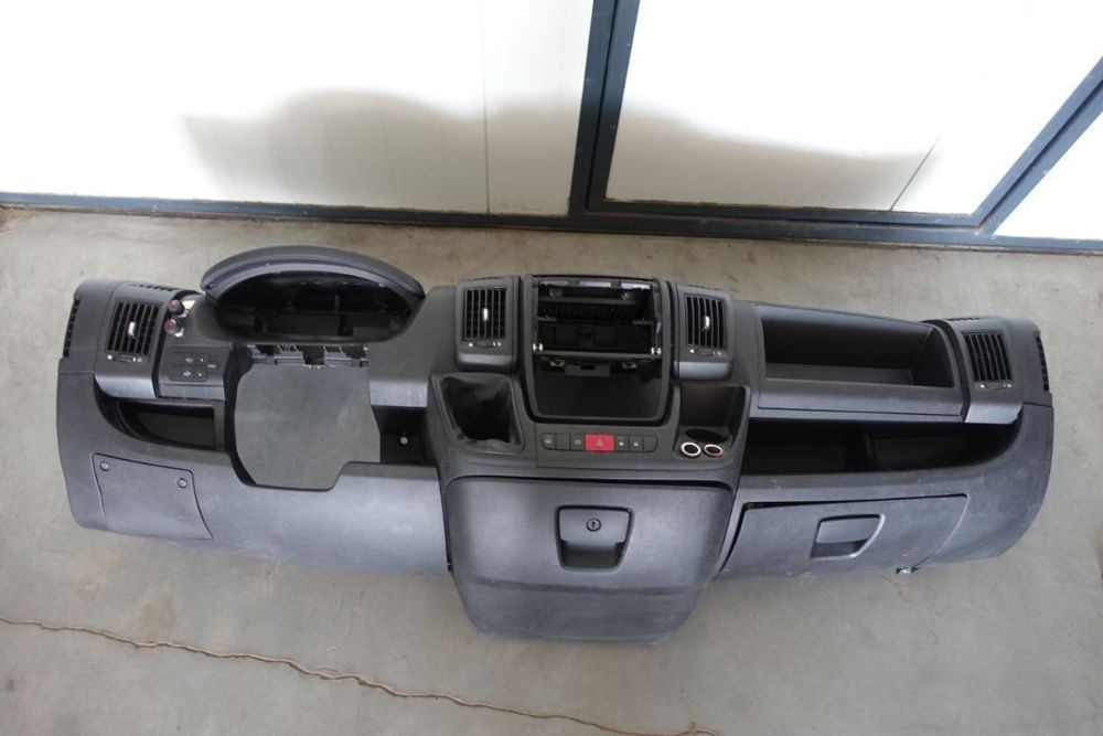DUCATO JUMPER BOXER 2011- DESKA KONSOLA CZARNA
