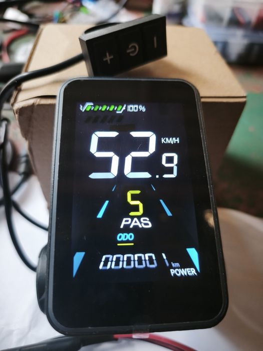 Sterownik+Kolorowy wyświetlacz+manetka+czujnik Pas 24V,36V,48V 250-1000W  22A Nowy zestaw
