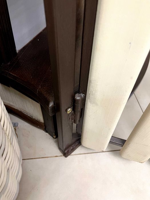 Дитячий бар'єр для сходів