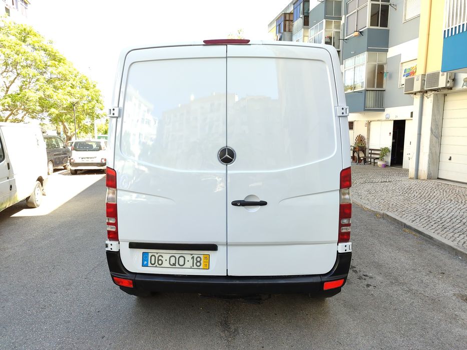 Mercedes- Benz Sprinter