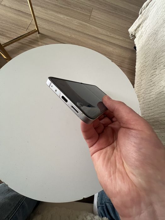 Samsung z Flip 6 12/256 gb silver