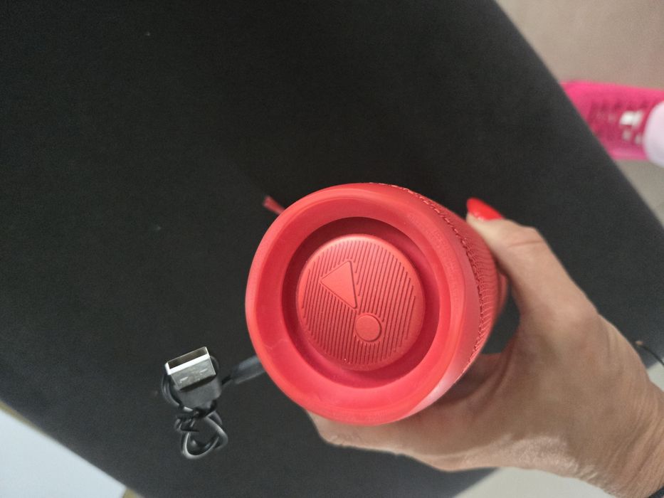 Glosnik Czerwony Jbl
