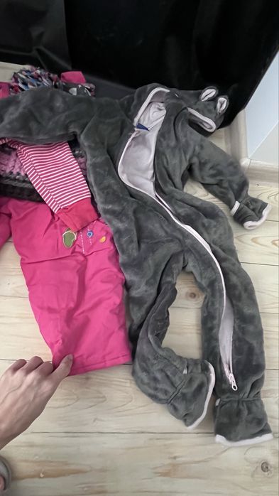 Речі на дівчинку.