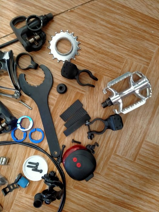 Запчасти детали аксессуары комплектующие велосипеда  проставочные