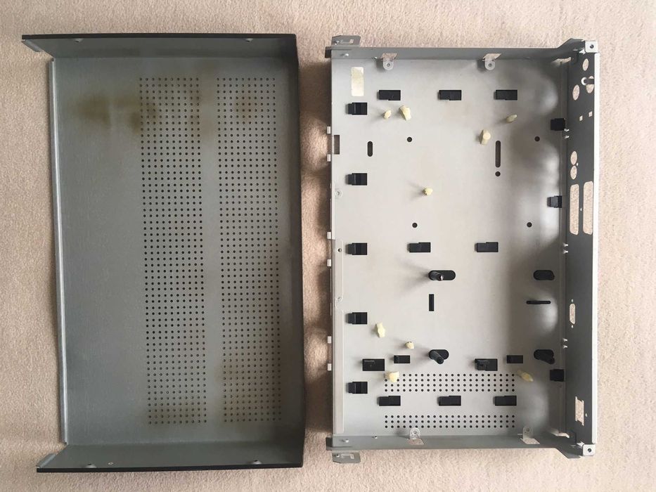 Obudowa metalowa czarna