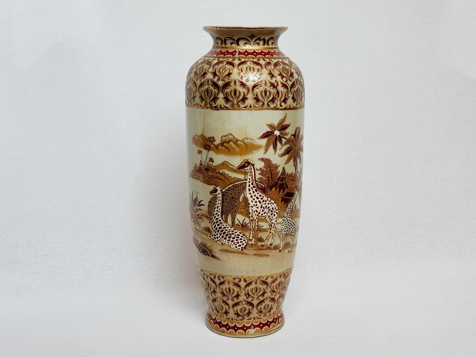 Wazon orientalny Chiny dekor safari żyrafy porcelana 30 cm