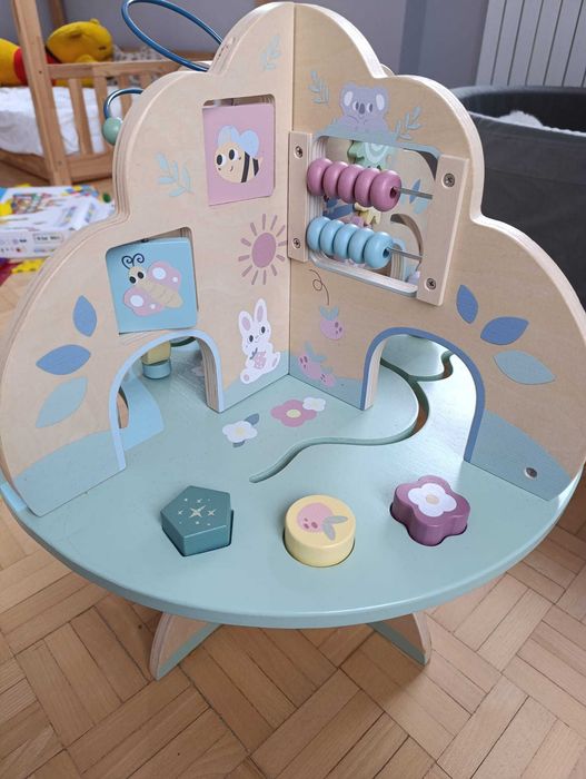 Drewniany stolik edukacyjny drzewko Mamabrum