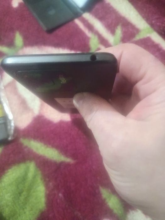 Телефон Redmi 10C.