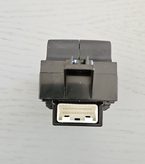 Comando central de elevadores de vidros e fecho centralizado