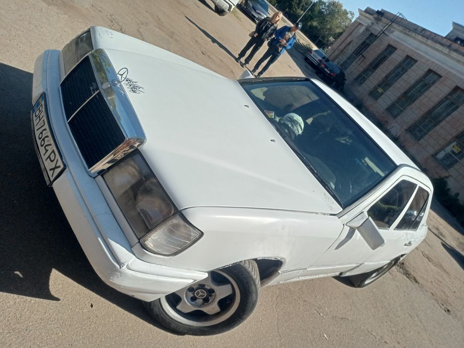 Мерседес 124 класика